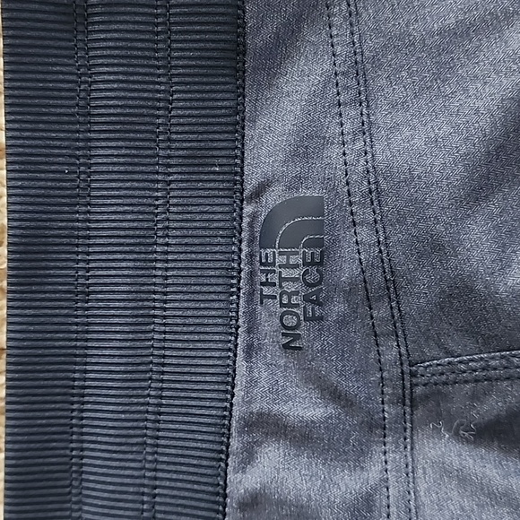 The north face womens pants worn once - Picture 5 of 5